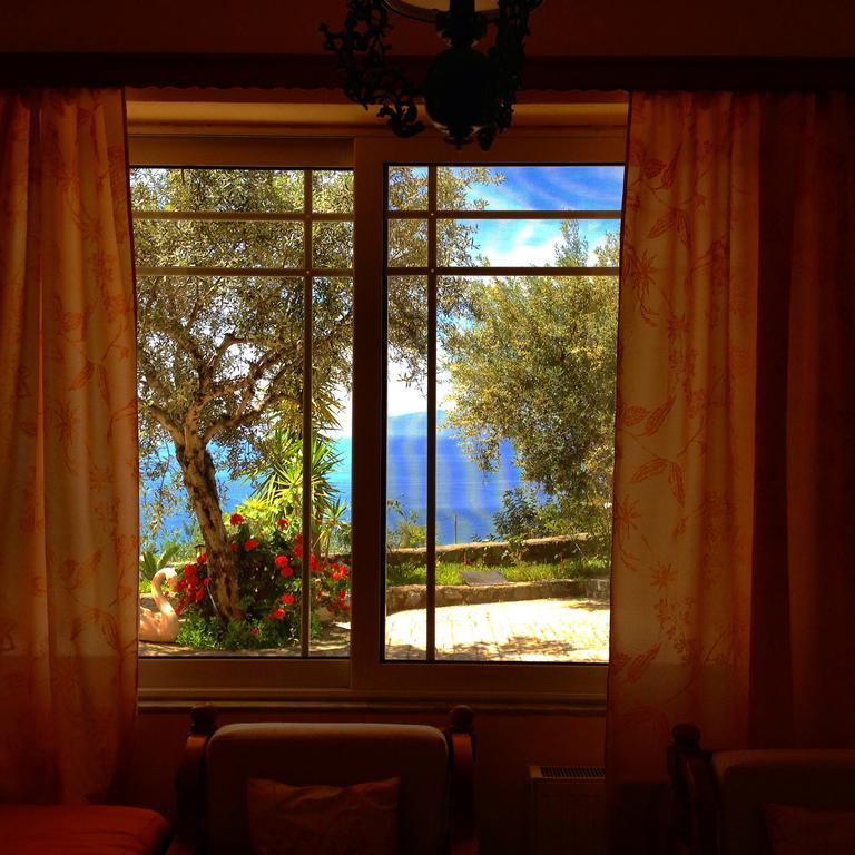 Verga Apartments & Suites Kalamata Exterior photo
