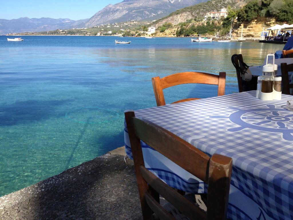 Verga Apartments & Suites Kalamata Exterior photo